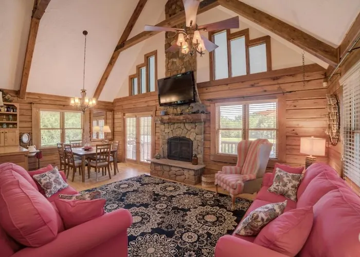 Equestrian Log Cabin Pet Friendly