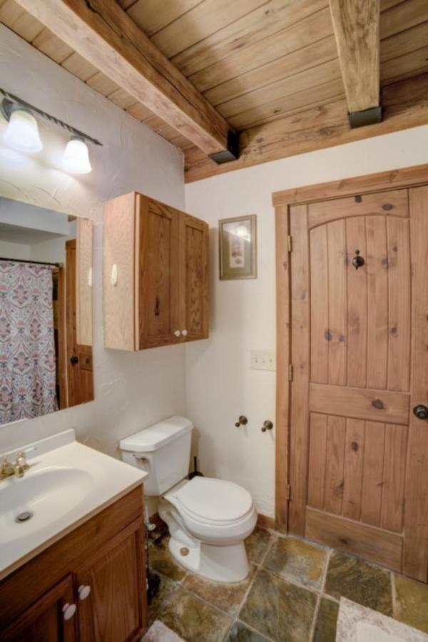 Equestrian Log Cabin Pet Friendly * Tryon