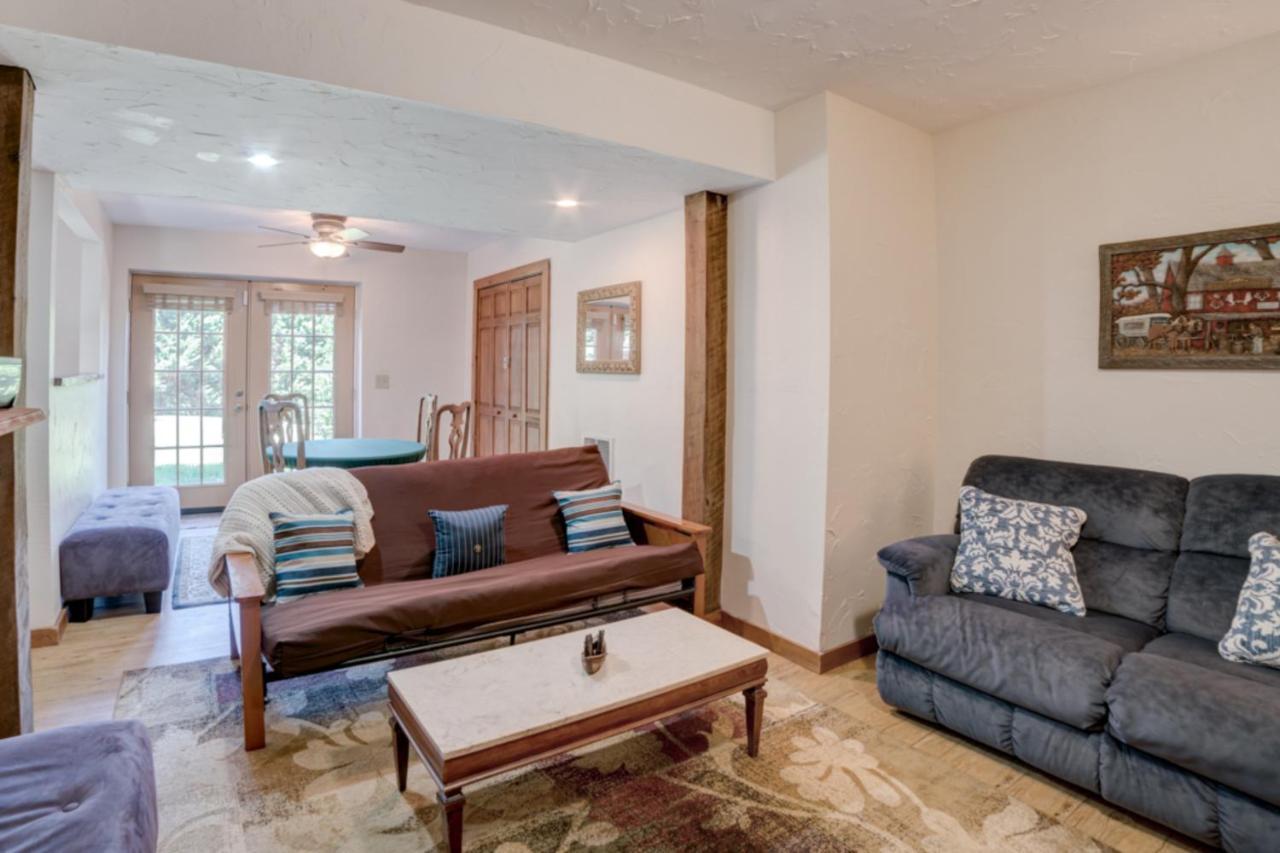 Equestrian Log Cabin Pet Friendly *